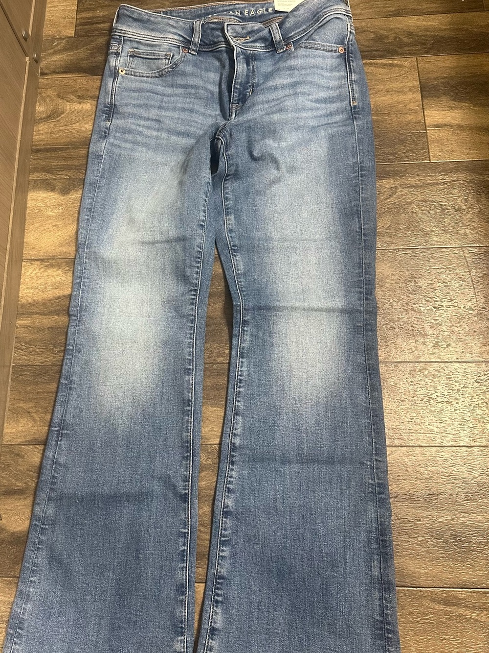 American Eagle Outfitters Women's Mid Blue Flare Jeans